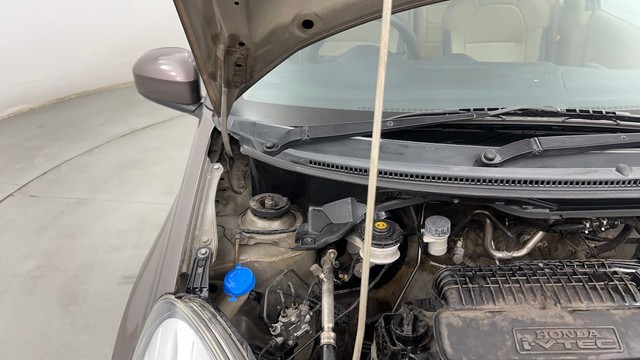 Second-hand 2015 Ford Figo Petrol ZXI for sale in Pune-38