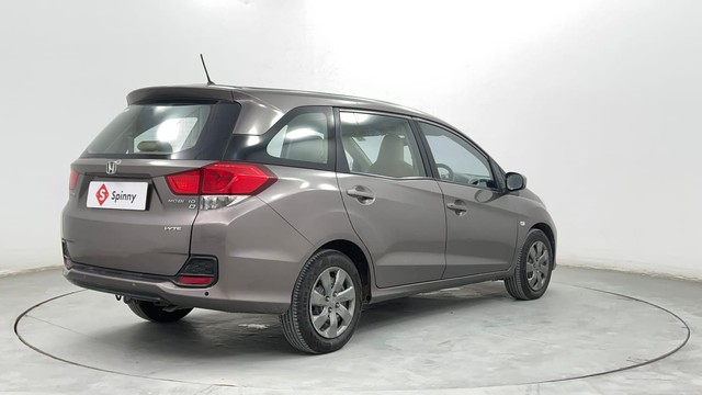 Second-hand 2015 Ford Figo Petrol ZXI for sale in Pune-3