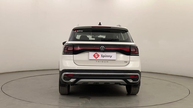Second-hand 2022 Volkswagen Taigun 1.0 Highline AT for sale in Pune-4