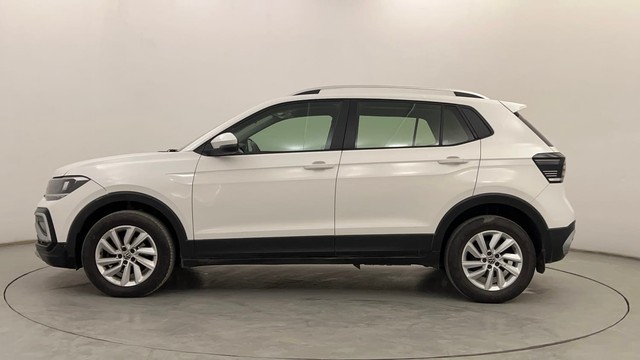 Second-hand 2022 Volkswagen Taigun 1.0 Highline AT for sale in Pune-6