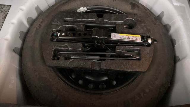 Second-hand 2022 Volkswagen Taigun 1.0 Highline AT for sale in Pune-21