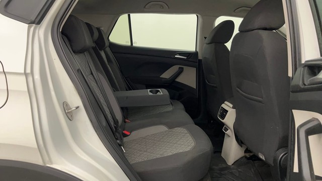 Second-hand 2022 Volkswagen Taigun 1.0 Highline AT for sale in Pune-29