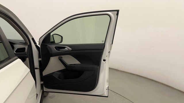 Second-hand 2022 Volkswagen Taigun 1.0 Highline AT for sale in Pune-16