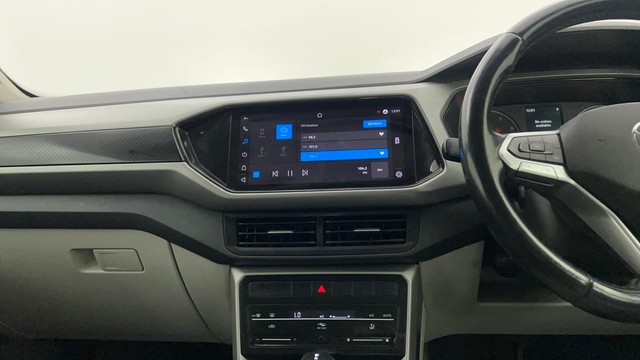 Second-hand 2022 Volkswagen Taigun 1.0 Highline AT for sale in Pune-38