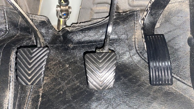 Kia Sonet HTX Diesel Anniversary Edition Second-hand 2022 Kia Sonet HTX Diesel Anniversary Edition for sale in Hyderabad-14