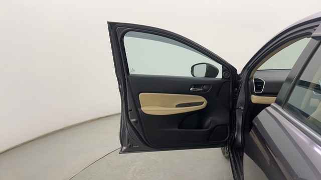 Second-hand 2021 Honda City ZX MT for sale in Pune-35