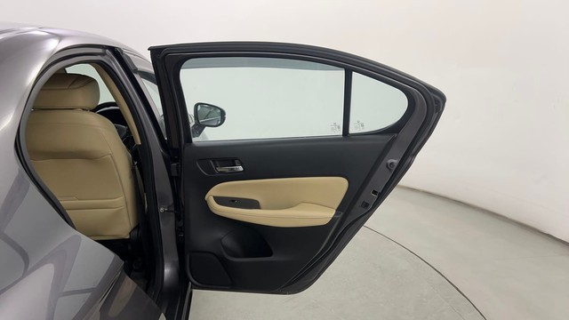 Second-hand 2021 Honda City ZX MT for sale in Pune-23