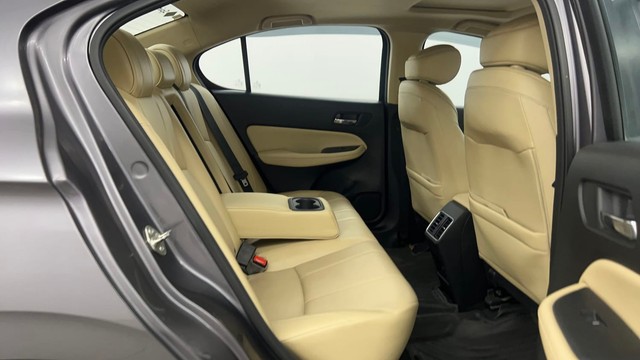 Second-hand 2021 Honda City ZX MT for sale in Pune-36