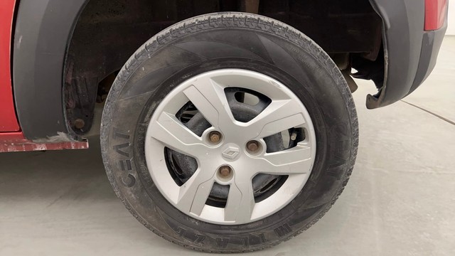 Second-hand 2016 Renault KWID 1.0 RXT AMT for sale in Pune-19