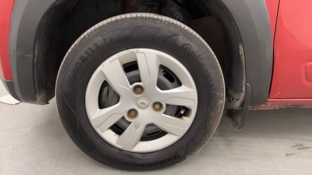 Second-hand 2016 Renault KWID 1.0 RXT AMT for sale in Pune-20