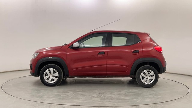 Second-hand 2016 Renault KWID 1.0 RXT AMT for sale in Pune-6