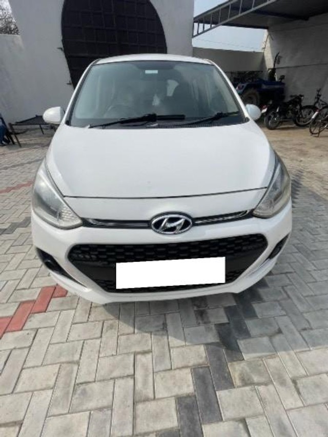 Hyundai Grand i10 1.2 CRDi Magna Second-hand 2017 Hyundai Grand i10 1.2 CRDi Magna for sale in Ludhiana-0
