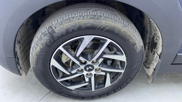 Second-hand 2025 Mahindra XUV 3XO AX5 Diesel for sale in Hyderabad-20