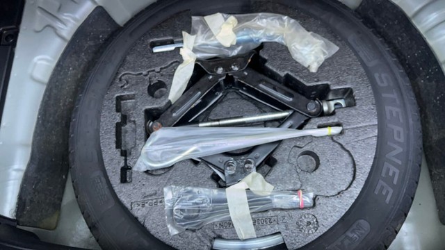 Second-hand 2025 Mahindra XUV 3XO AX5 Diesel for sale in Hyderabad-21