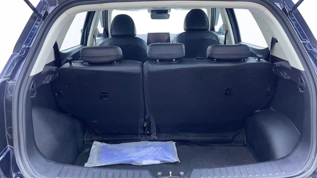 Second-hand 2025 Mahindra XUV 3XO AX5 Diesel for sale in Hyderabad-9