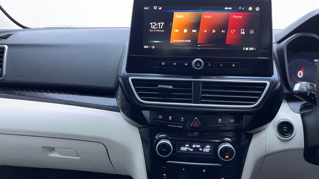 Second-hand 2025 Mahindra XUV 3XO AX5 Diesel for sale in Hyderabad-27