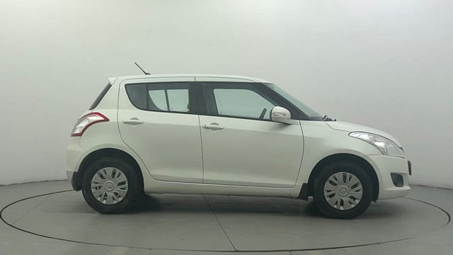 Second-hand 2012 Maruti Suzuki Swift VXI for sale in Ahmedabad-2