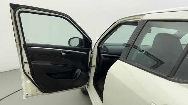 Second-hand 2012 Maruti Suzuki Swift VXI for sale in Ahmedabad-26