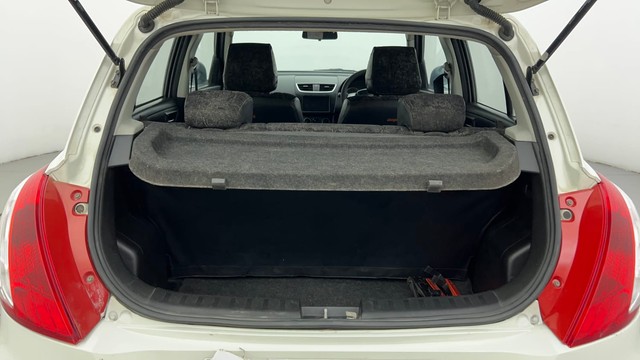 Second-hand 2012 Maruti Suzuki Swift VXI for sale in Ahmedabad-9