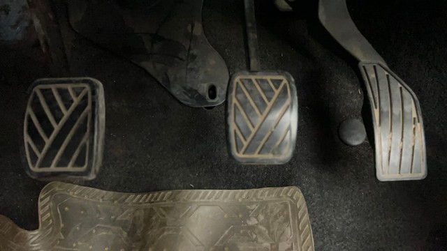 Second-hand 2012 Maruti Suzuki Swift VXI for sale in Ahmedabad-14