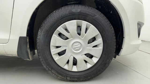 Second-hand 2012 Maruti Suzuki Swift VXI for sale in Ahmedabad-17