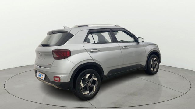 Second-hand 2019 Hyundai Venue SX Opt Turbo BSIV for sale in Bangalore-2