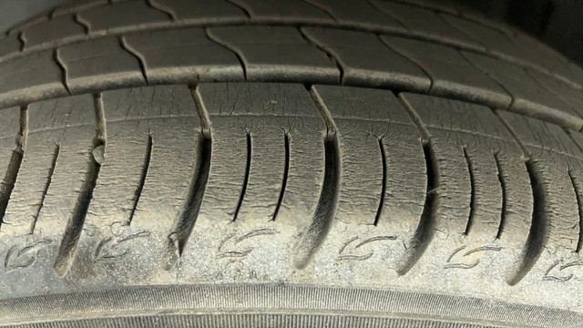 Second-hand 2022 Tata Altroz XM Plus for sale in Ahmedabad-24