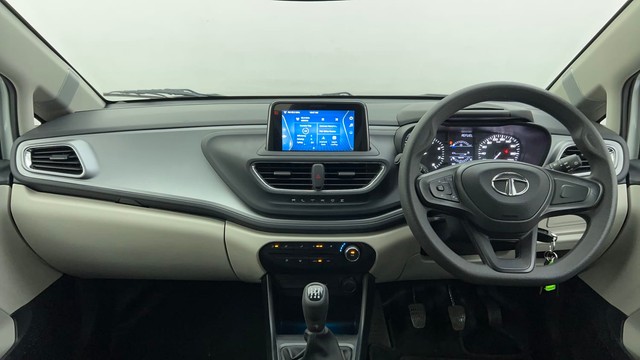 Second-hand 2022 Tata Altroz XM Plus for sale in Ahmedabad-11