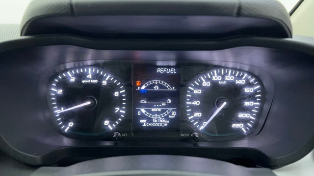 Second-hand 2022 Tata Altroz XM Plus for sale in Ahmedabad-13