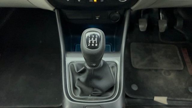 Second-hand 2022 Tata Altroz XM Plus for sale in Ahmedabad-12