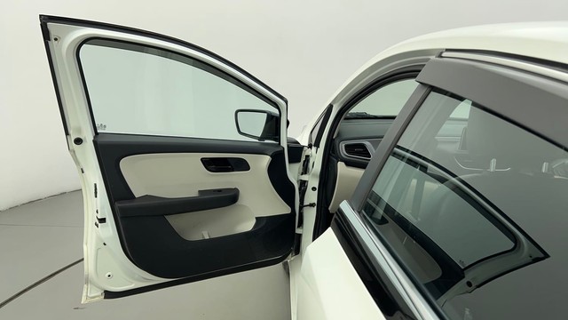 Second-hand 2022 Tata Altroz XM Plus for sale in Ahmedabad-33