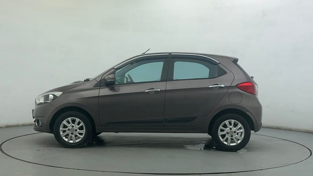 Second-hand 2017 Tata Tiago 1.05 Revotorq XZ for sale in Ahmedabad-6