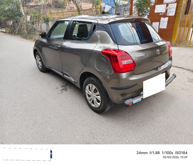 Second-hand 2022 Maruti Swift VXI BSVI for sale in New Delhi-3