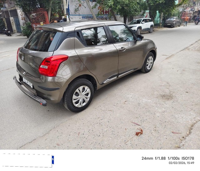 Second-hand 2022 Maruti Swift VXI BSVI for sale in New Delhi-2
