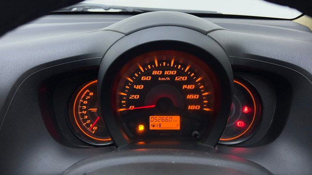 Second-hand 2014 Honda Amaze S i-VTEC for sale in Ghaziabad-13