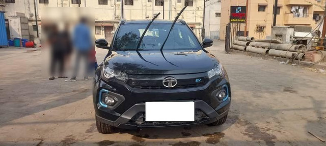 Tata Nexon EV XZ Plus - Photo 9