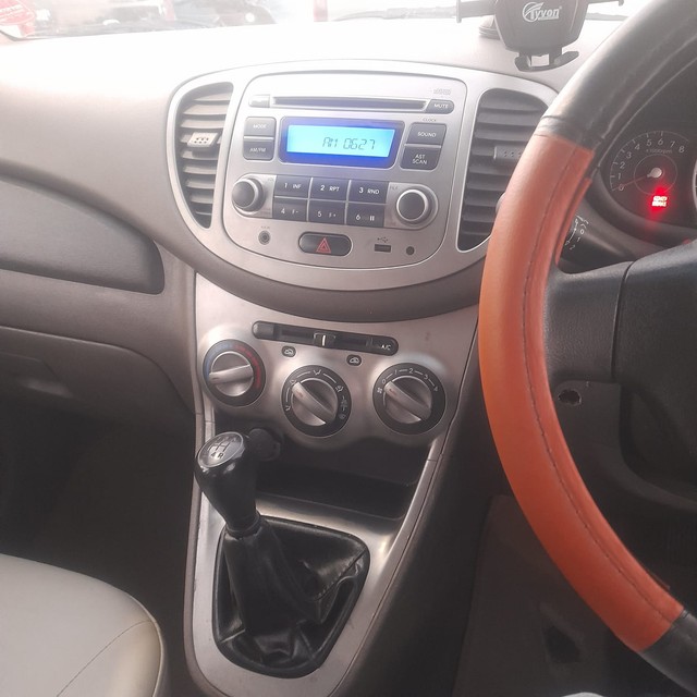 Second-hand 2011 Hyundai i10 Magna for sale in Mysore-9