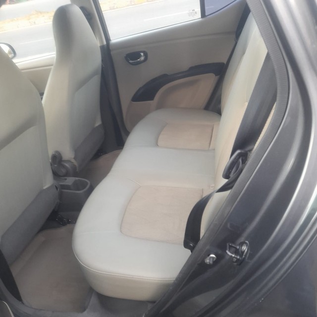 Second-hand 2011 Hyundai i10 Magna for sale in Mysore-4