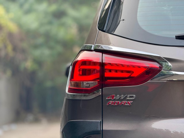 Second-hand 2023 MG Gloster Savvy 4x4 6Str for sale in New Delhi-2