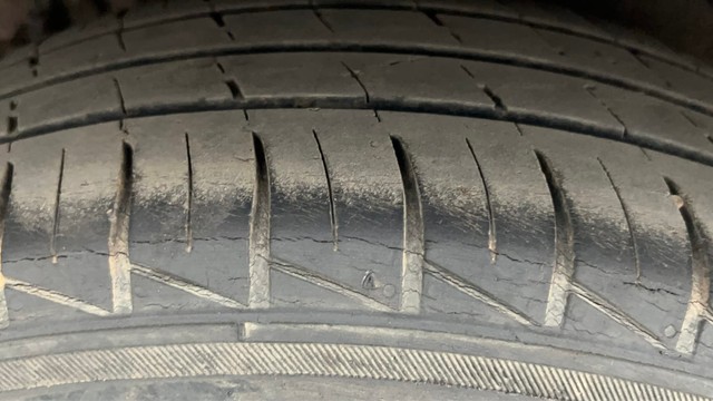 Second-hand 2014 Hyundai Grand i10 1.2 Kappa Sportz BSIV for sale in Kolkata-38