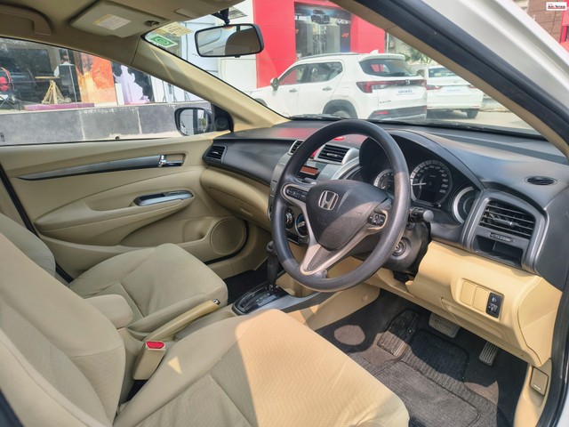 Honda City V AT Second-hand 2012 Honda City V AT for sale in Ahmedabad-5