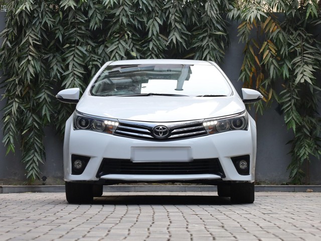 Second-hand 2016 Toyota Corolla Altis G MT for sale in Kolkata-4