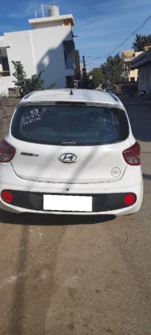 Second-hand 2018 Hyundai Grand i10 1.2 Kappa Magna BSIV for sale in Junagadh-1