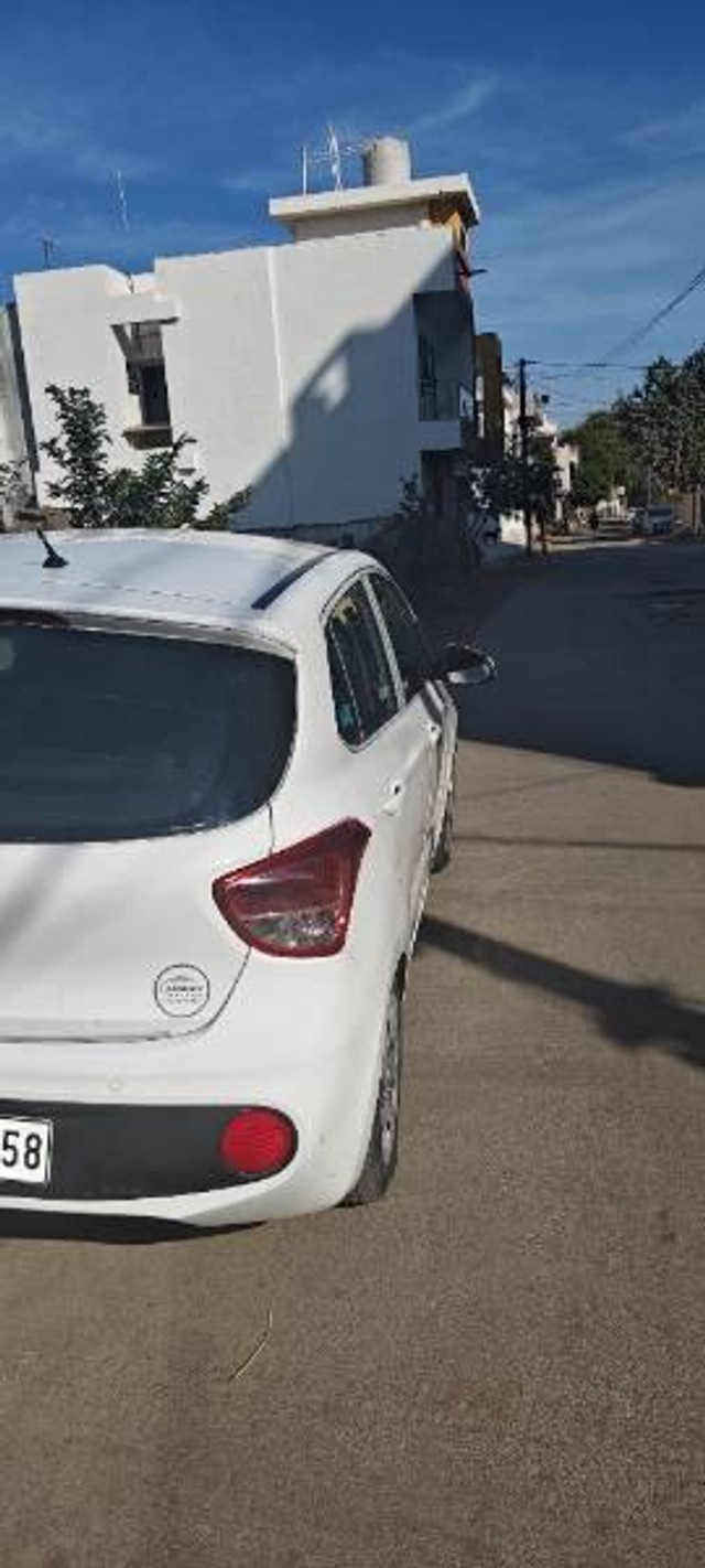 Second-hand 2018 Hyundai Grand i10 1.2 Kappa Magna BSIV for sale in Junagadh-4