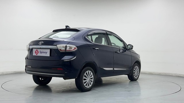 Second-hand 2023 Tata Tigor XZ Plus CNG for sale in Noida-3