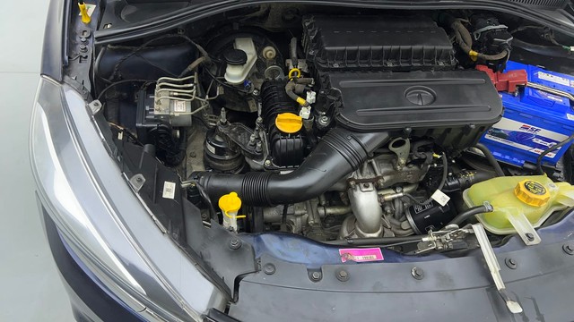 Second-hand 2023 Tata Tigor XZ Plus CNG for sale in Noida-39