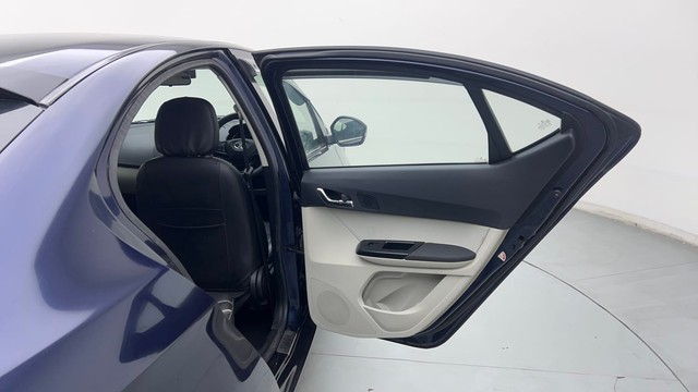 Second-hand 2023 Tata Tigor XZ Plus CNG for sale in Noida-24