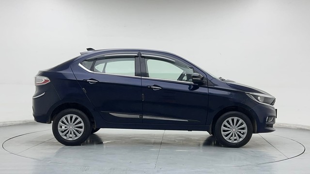 Second-hand 2023 Tata Tigor XZ Plus CNG for sale in Noida-2
