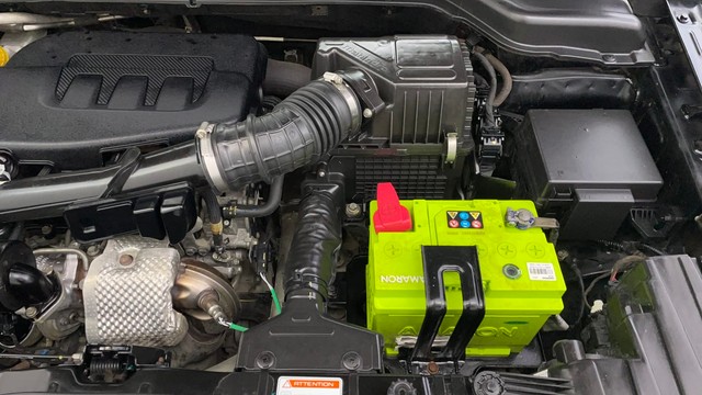 Second-hand 2021 Mahindra XUV300 W8 Opt for sale in Chennai-39