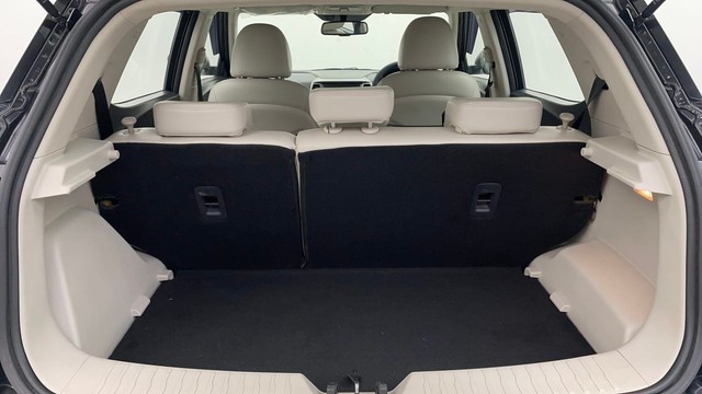 Second-hand 2021 Mahindra XUV300 W8 Opt for sale in Chennai-9